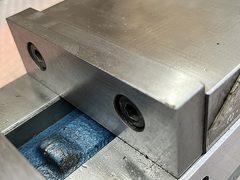 ナベヤ ロックタイト精密マシンバイス LT40MC