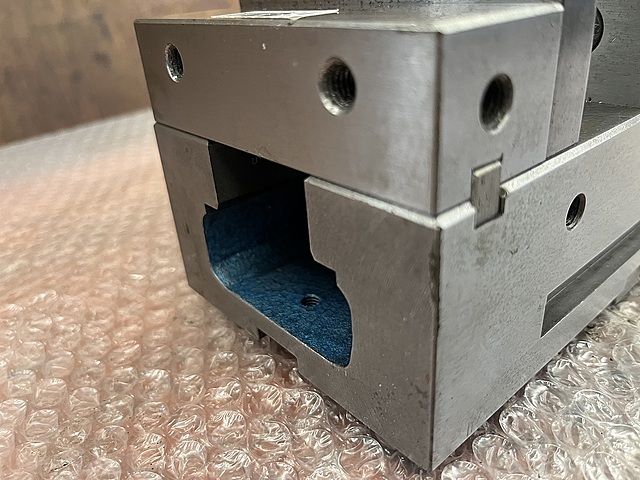 ナベヤ ロックタイト精密マシンバイス LT40MC