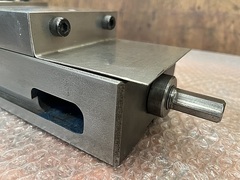 ナベヤ ロックタイト精密マシンバイス LT40MC
