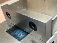 ナベヤ ロックタイト精密マシンバイス LT40MC