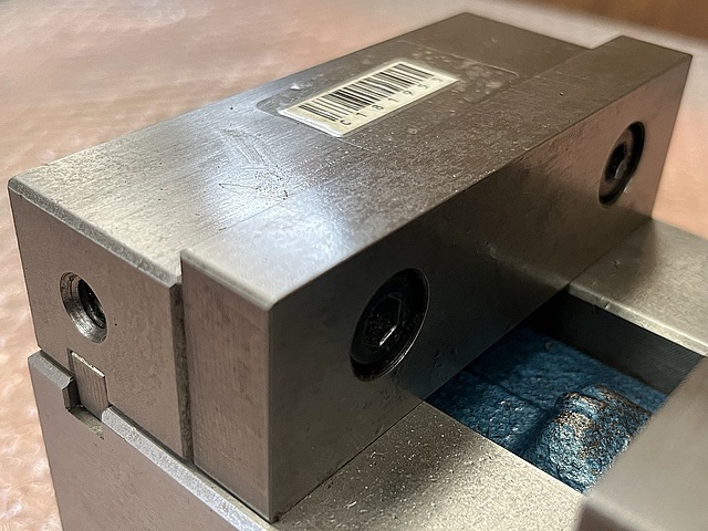 ナベヤ ロックタイト精密マシンバイス LT40MC