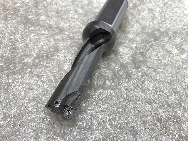 サンドビック スローアウェイドリル 880-D2000L25-03