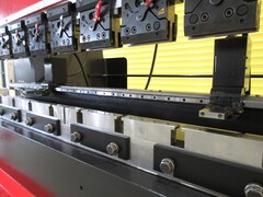アマダ プレスブレーキ(ベンダー) FBDIII-1253NT