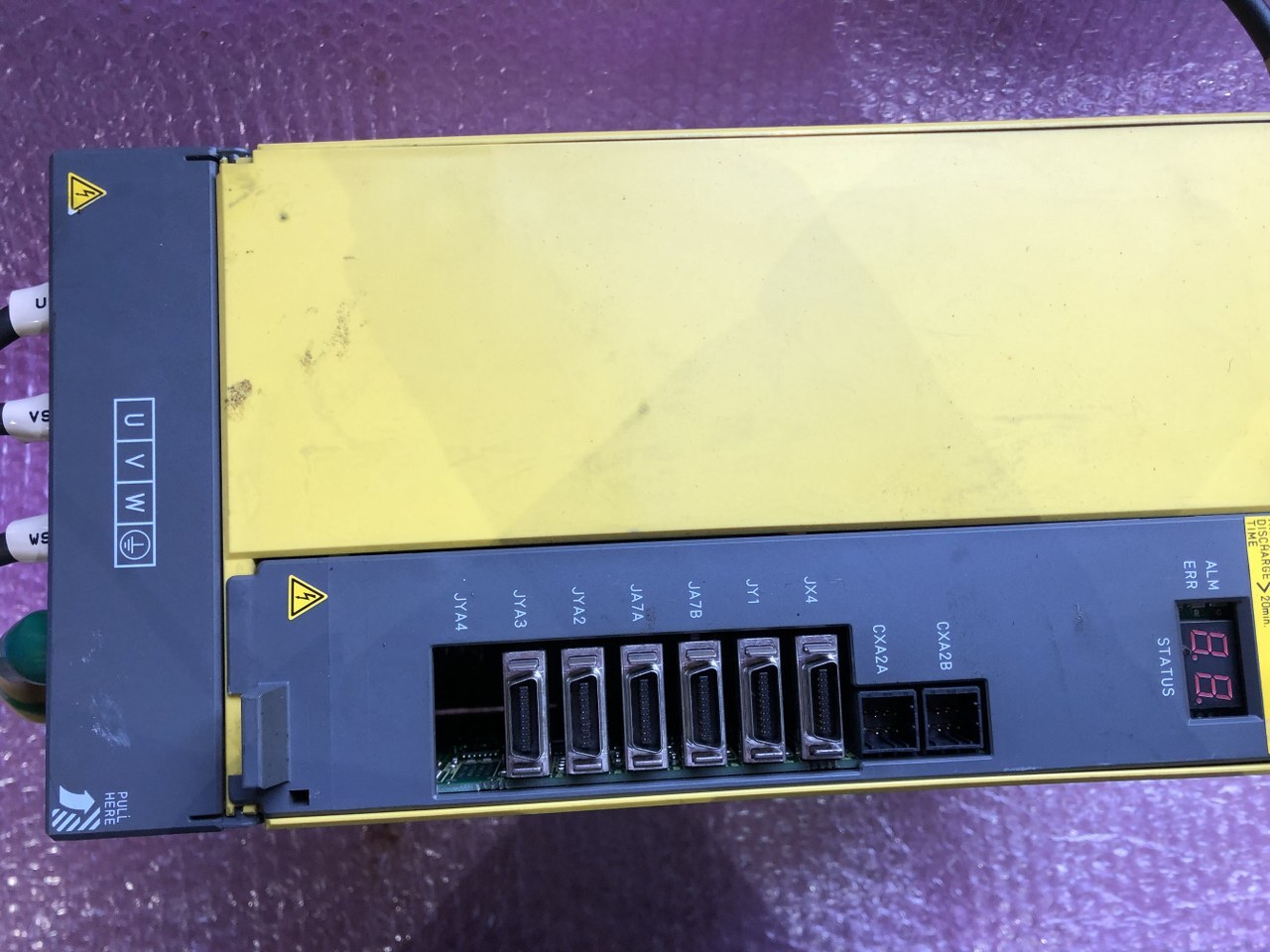 ファナック/FANUC サーボアンプ 【サーボアンプ】A06B-6111-H030#H550