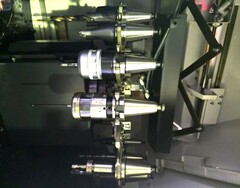 MAZAK 立形マシニングセンター VARIAXIS J-600-5X