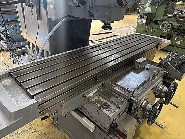 山崎技研 ベット型フライス YZ-90
