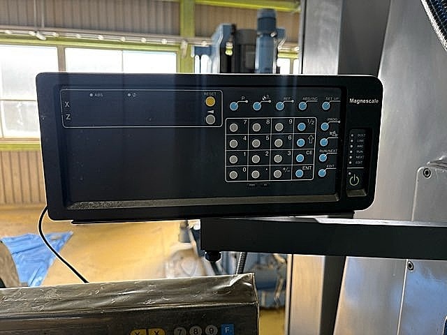山崎技研 ベット型フライス YZ-90