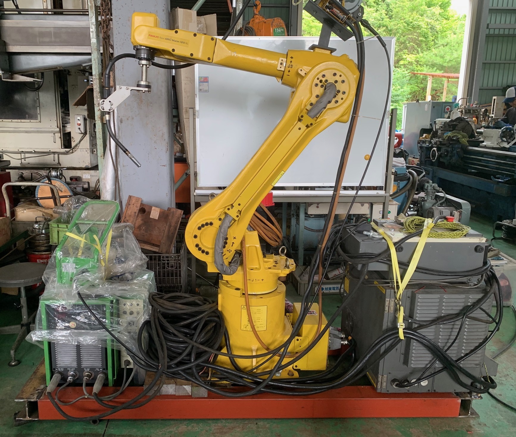 ファナック製 　溶接ロボット FANUC Robot　ARC MATE　120iL