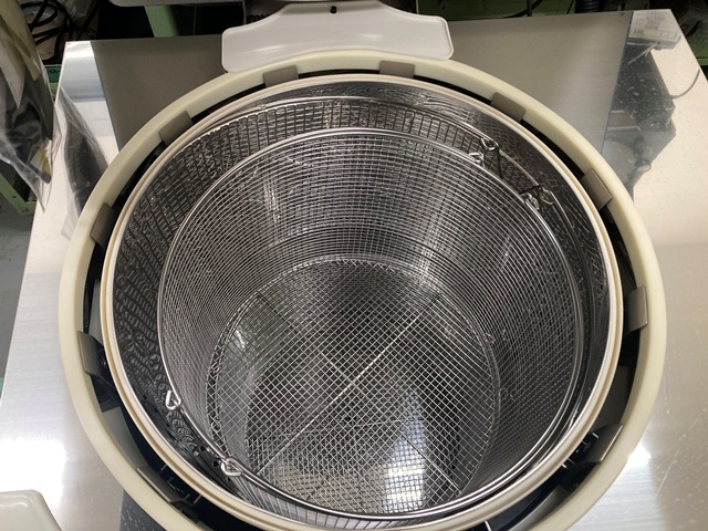 平山製作所 高圧蒸気滅菌器 HVA-85LB