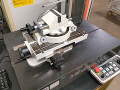 ミツトヨ 表面粗さ・輪郭形状測定機 SV-C3100S4