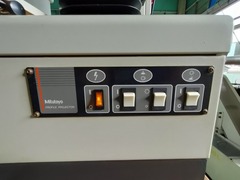 ミツトヨ 投影機 PJ3000