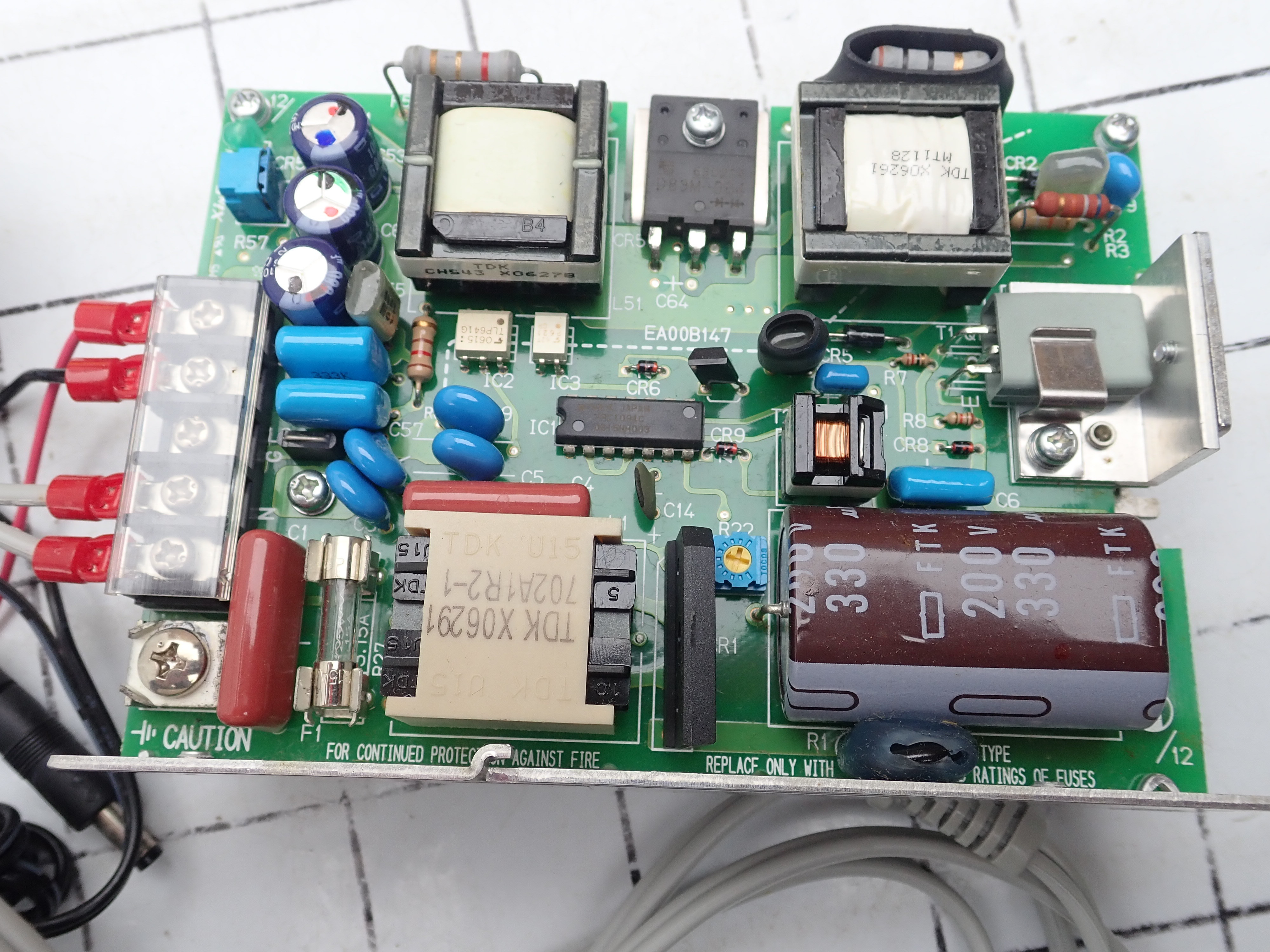 TDK 電源　形式FAC05-10R AC100-1200 50-60Hz      TDK  出力SUV100