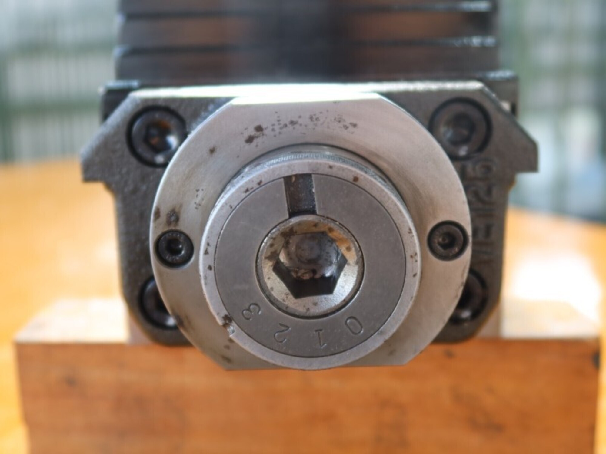 北川鉄工所 油圧バイス VE125LN