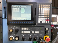OKK #3NC立フライス盤 RRM-3V