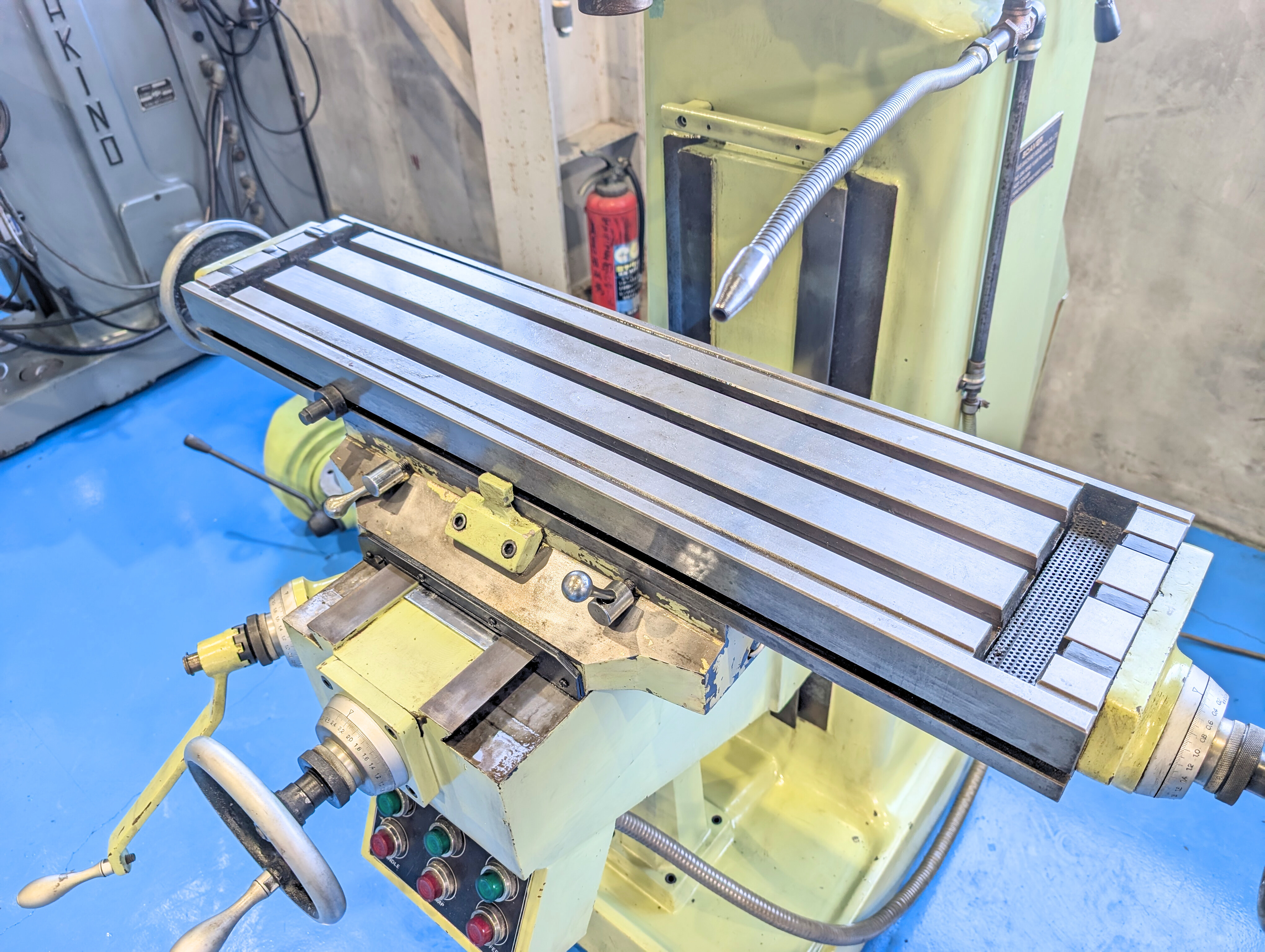 CHIAO KANG MACHINE ラム型フライス盤 SDAVER VHA750
