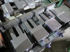 ４連マシンバイス 津田駒 VM-150