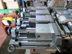 ４連マシンバイス 津田駒 VM-150