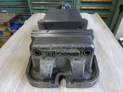 TSUDAKOMA｜津田駒	 マシンバイス 200-VG