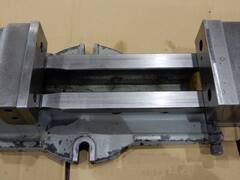 津田駒工業 油圧マシンバイス VH-125