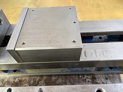 ナベヤ ロックタイトマシンバイス 175