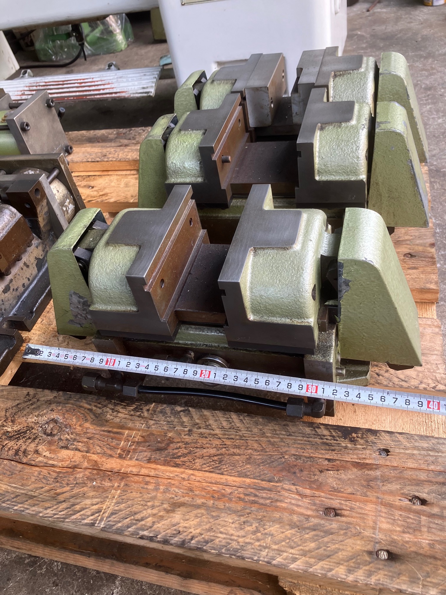 共立 エアー両締めセンターバイス KAW135