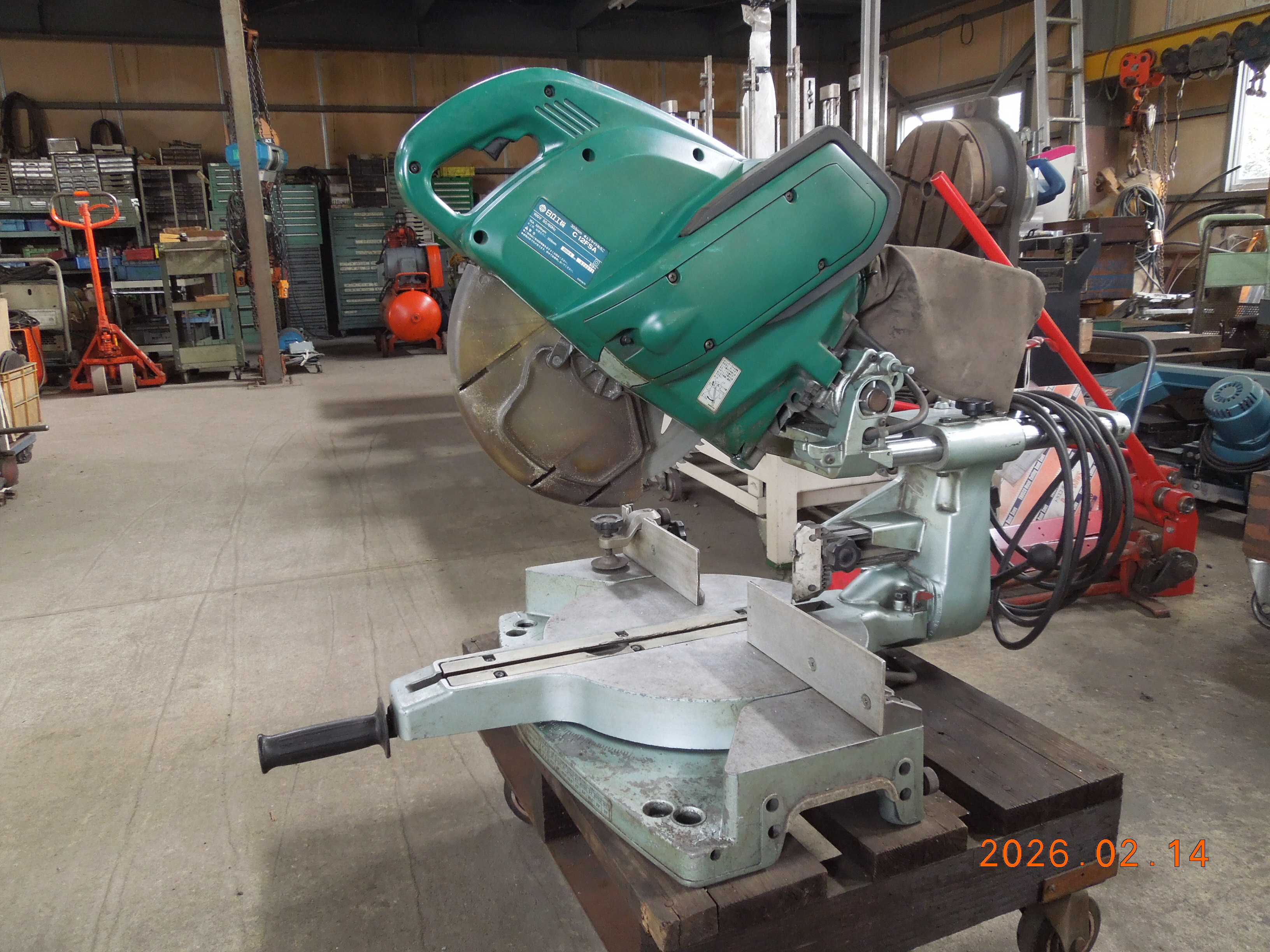 日立 卓上スライド丸鋸 C12FSA