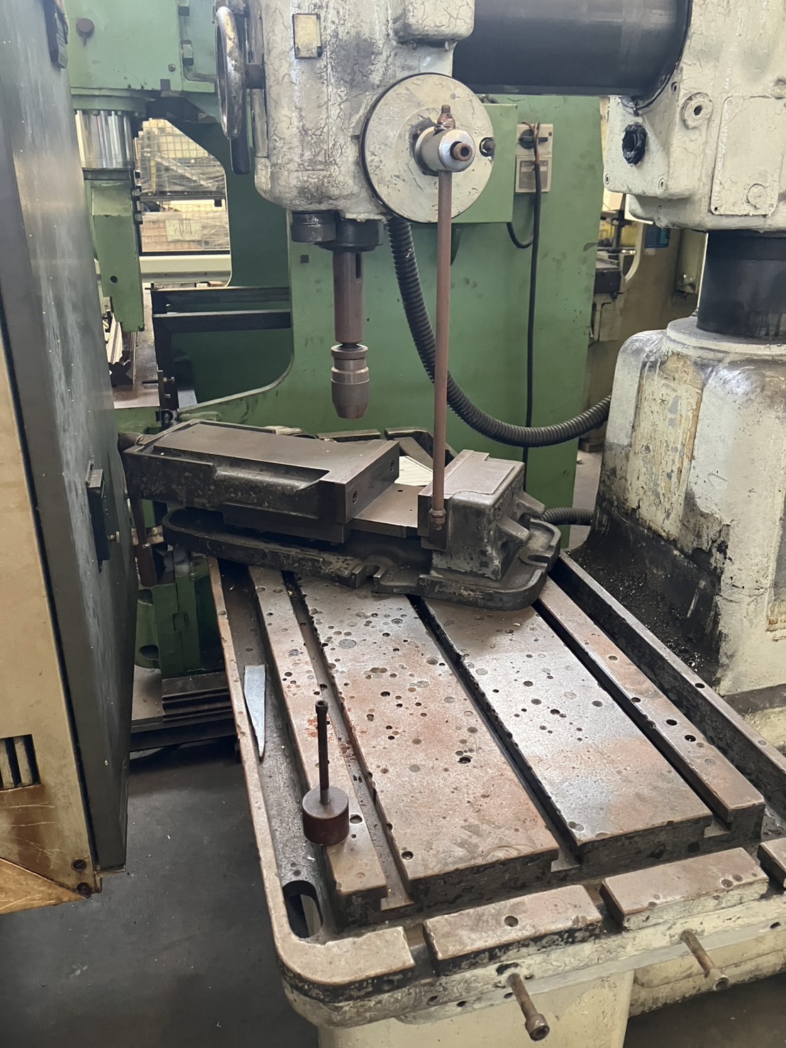 オークマ フリーボール盤 不明