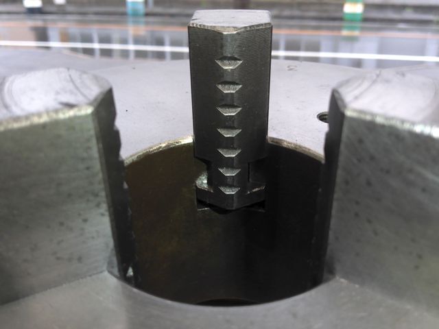 SOUL 3爪スクロールチャック 9吋