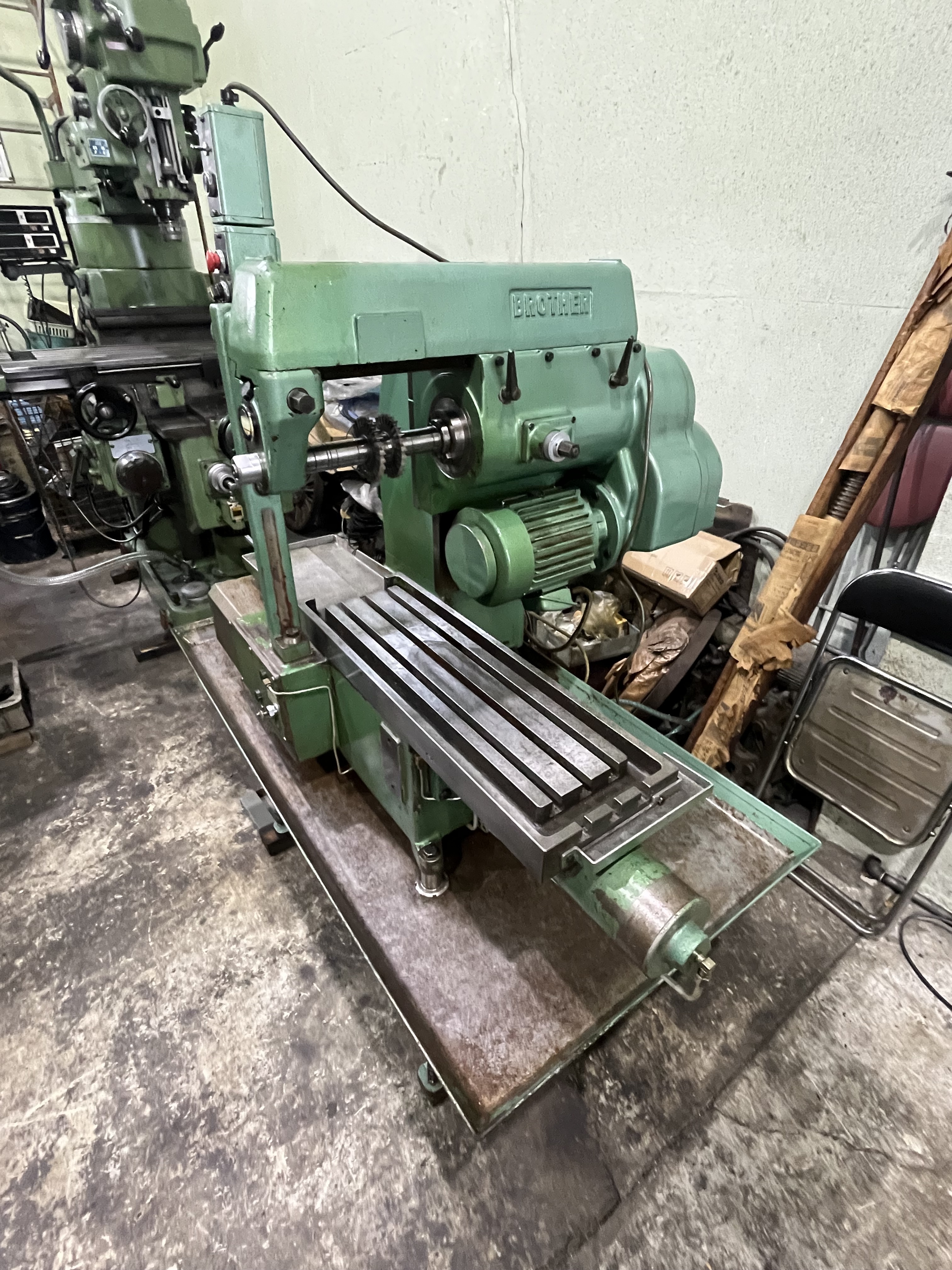 ブラザー工業 横生産フライス AM41-602