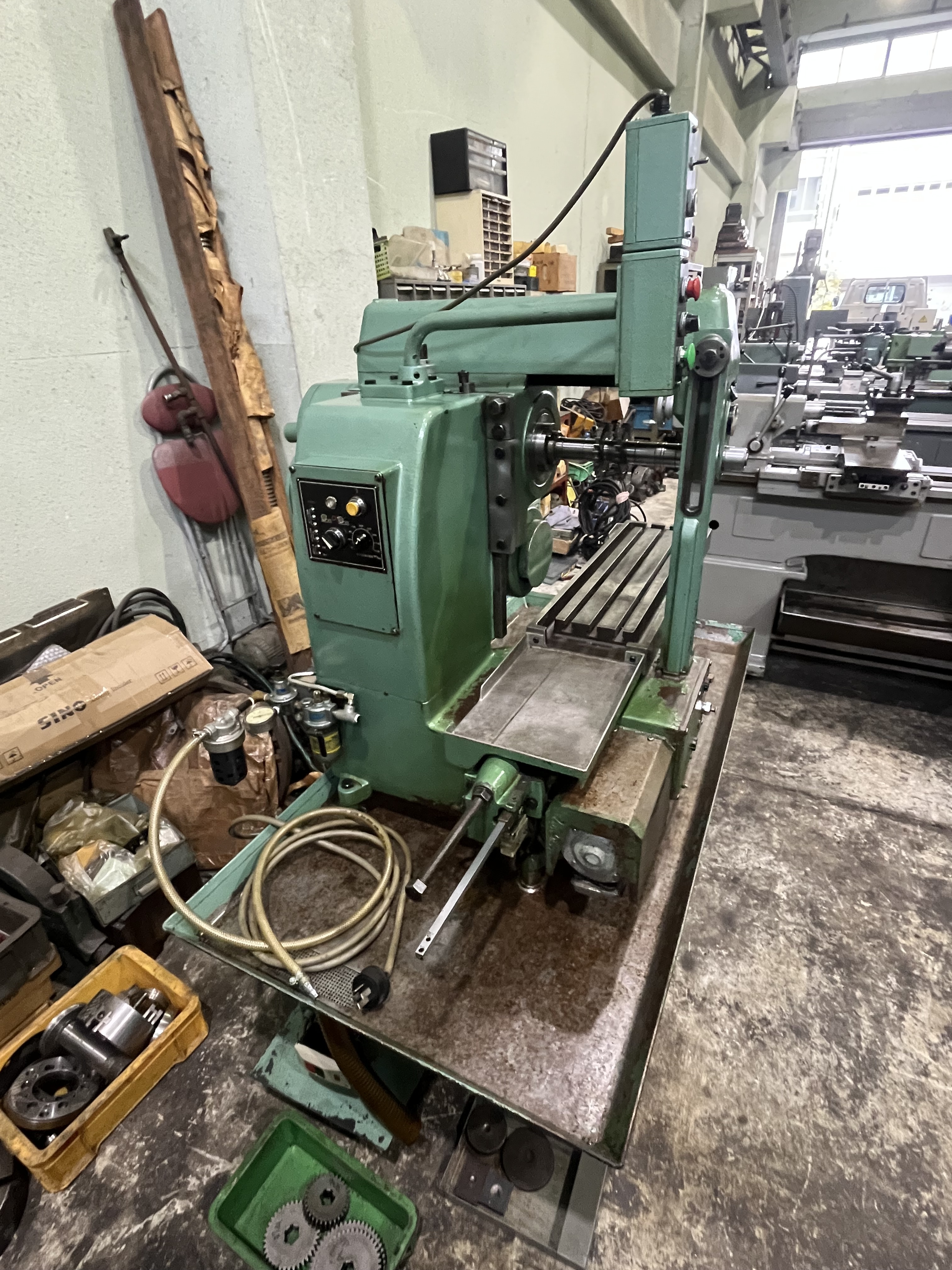 ブラザー工業 横生産フライス AM41-602