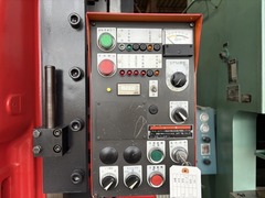 アマダ 110Tプレス TP-110D