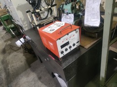 東洋変圧器/トーヨー 小型交流アーク溶接機 TK-150W