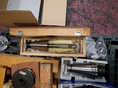 牧野フライス精機 NC工具研削盤 CNJ2-30