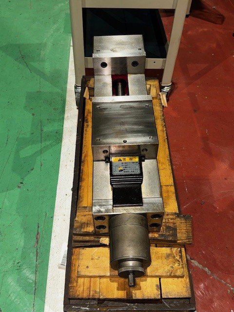 ナベヤ ロックタイト精密マシンバイス LTFV-150Q