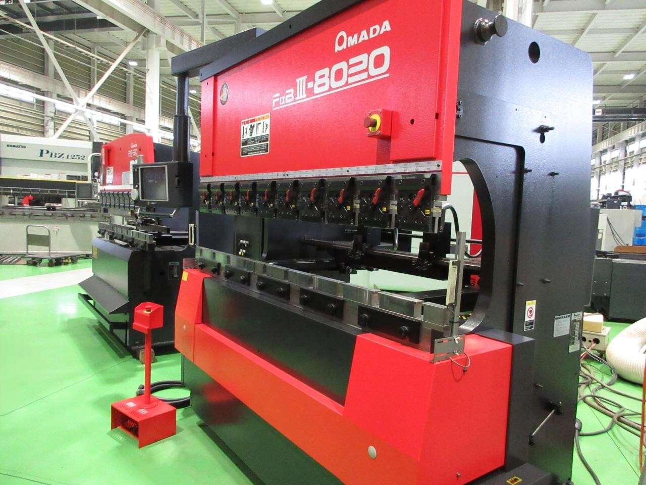 アマダ プレスブレーキ(ベンダー) FBDIII-8020NT