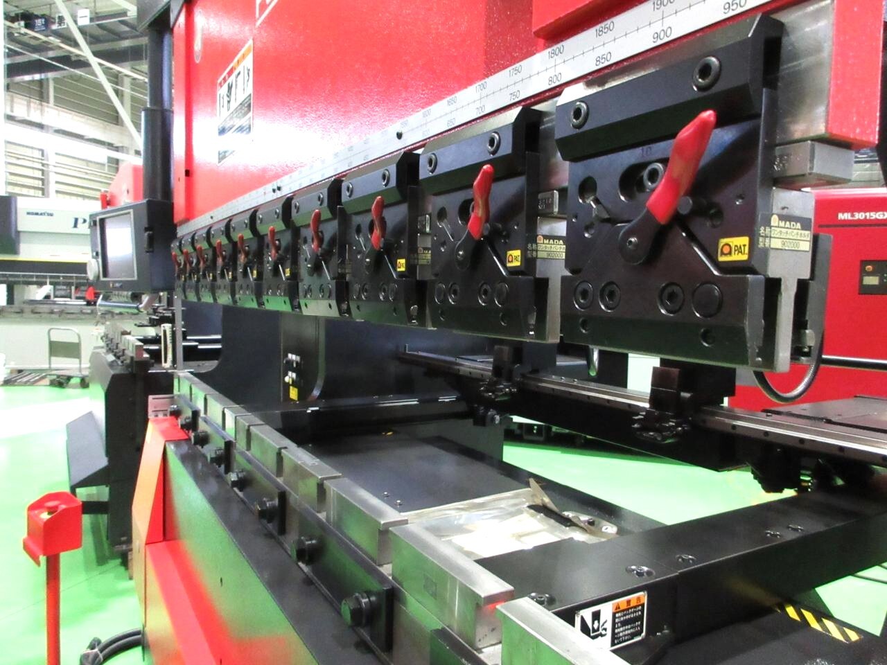 アマダ プレスブレーキ(ベンダー) FBDIII-8020NT