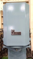 園田 30T油圧プレス SPB-30-A