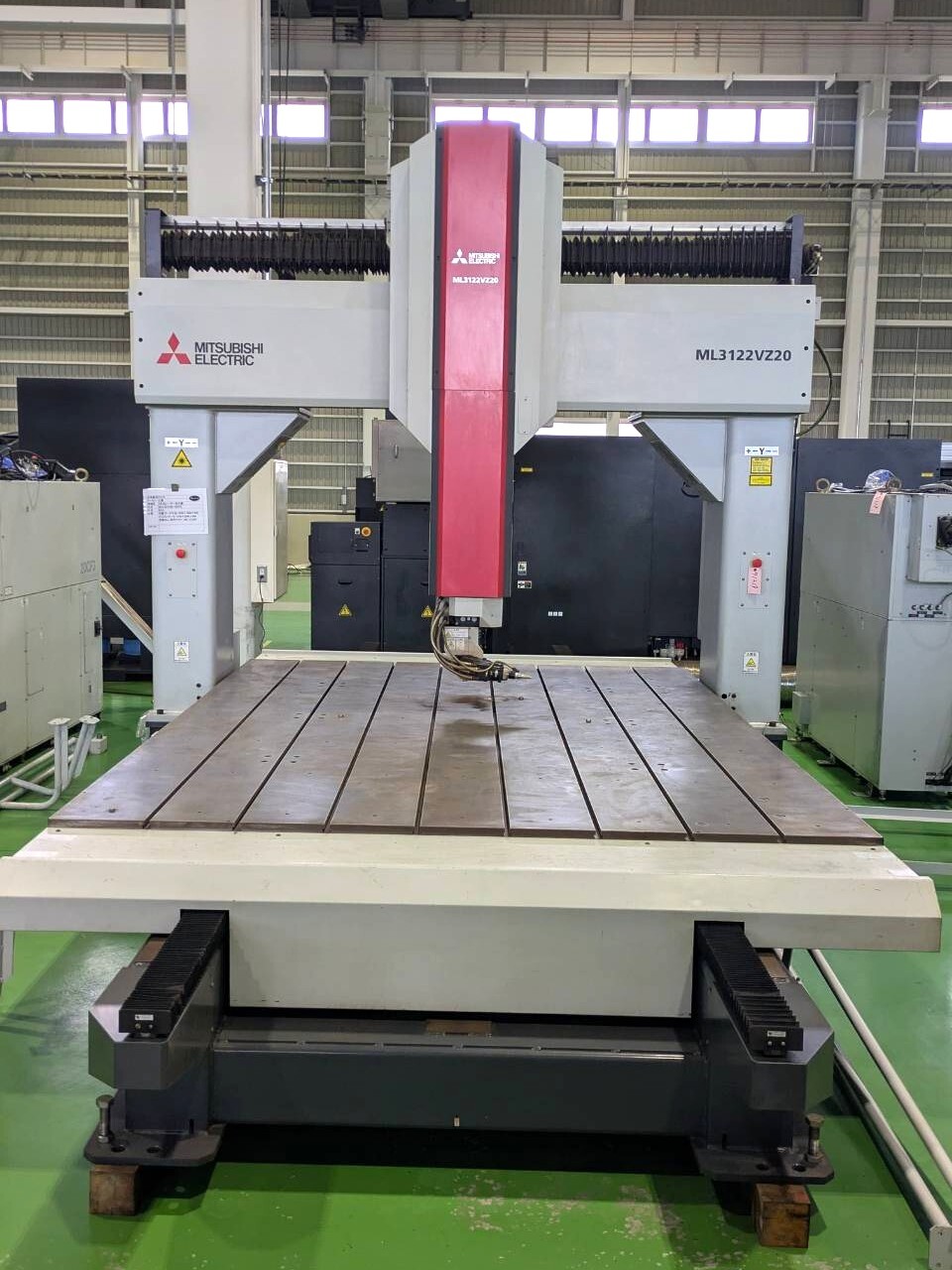 三菱 3次元レーザー加工機 ML3122VZ20-20CF3