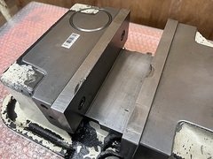 津田駒 精密マシンバイス VR-200
