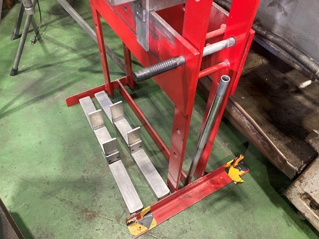 マサダ製作所 15T油圧プレス MHP-15