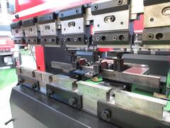 アマダ プレスブレーキ(ベンダー) RG-25