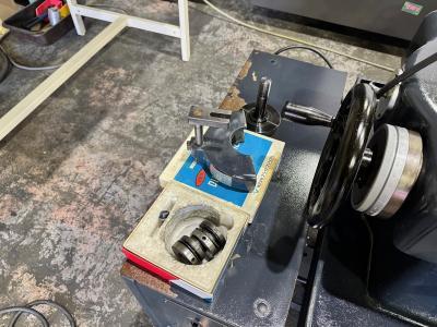 牧野フライス精機 NC工具研削盤 C-40H