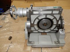 津田駒 傾斜ﾛｰﾀﾘｰﾃｰﾌﾞﾙ  TT-200