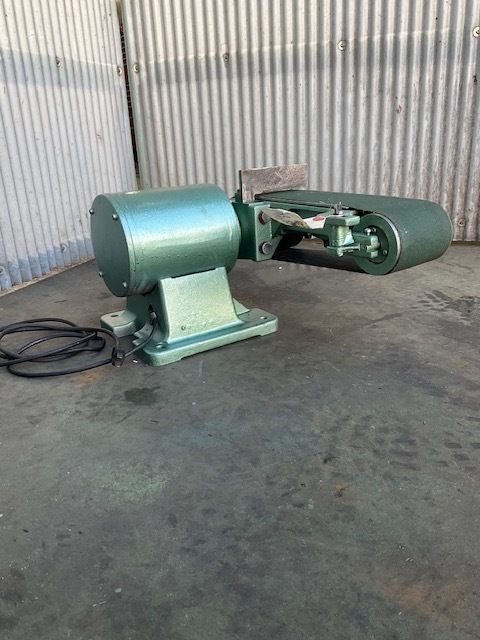 東芝 ベルトサンダー TB21F