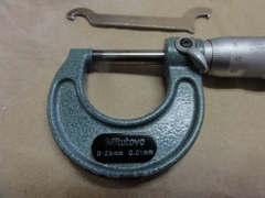 MITUTOYO｜ミツトヨ	 外側マイクロメーター M110-25
