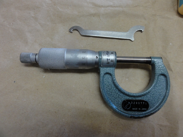 MITUTOYO｜ミツトヨ	 外側マイクロメーター M110-25
