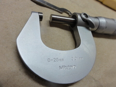 MITUTOYO｜ミツトヨ	 外側マイクロメーター M110-25