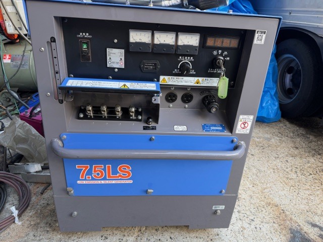 デンヨー 防音型ディーゼル発電機 TLG-7,5LSK