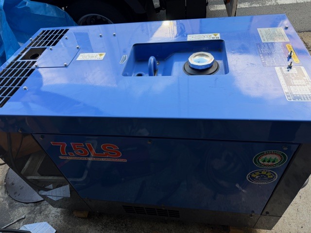 デンヨー 防音型ディーゼル発電機 TLG-7,5LSK
