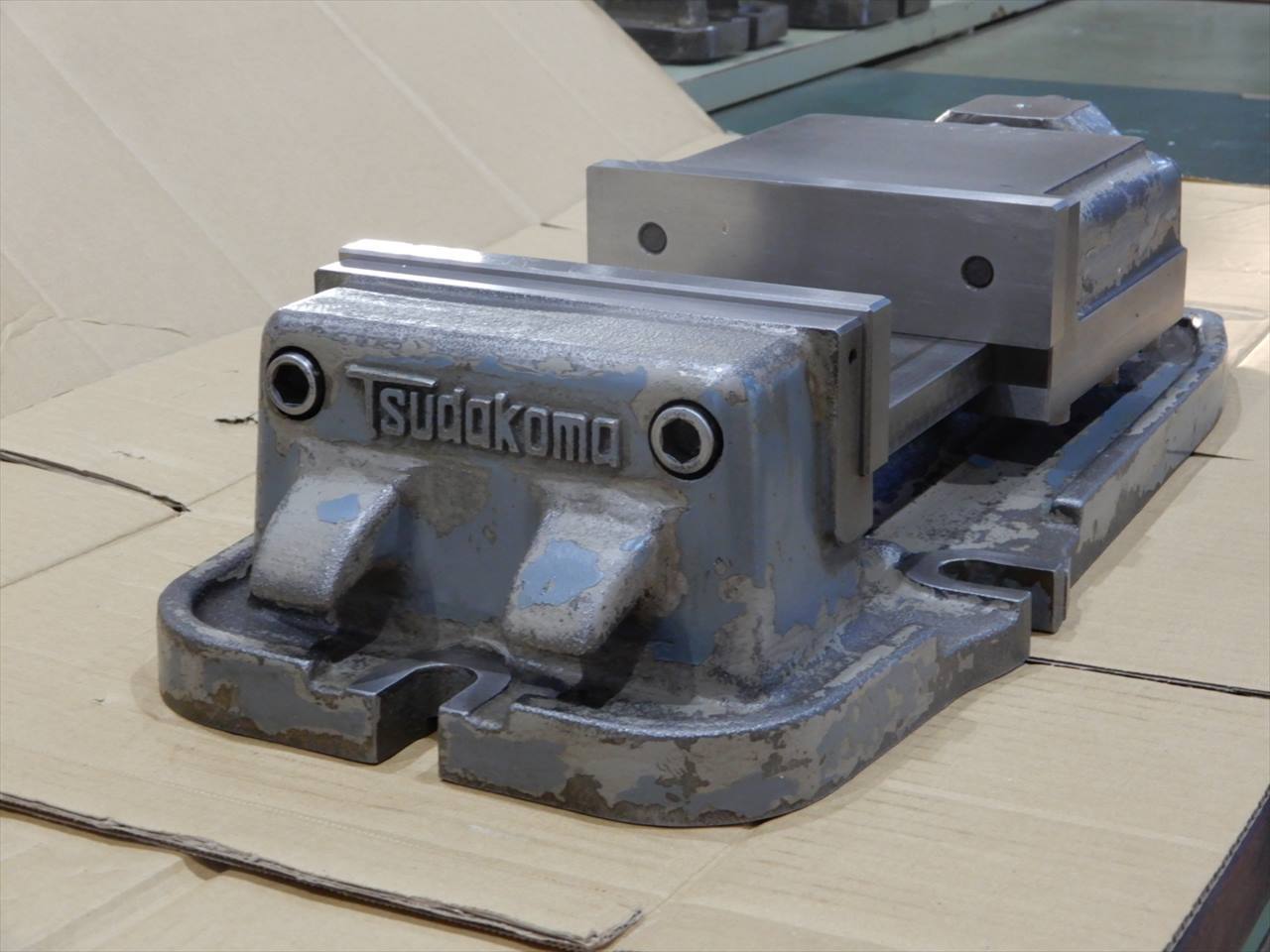 津田駒工業 マシンバイス 口金巾200mm